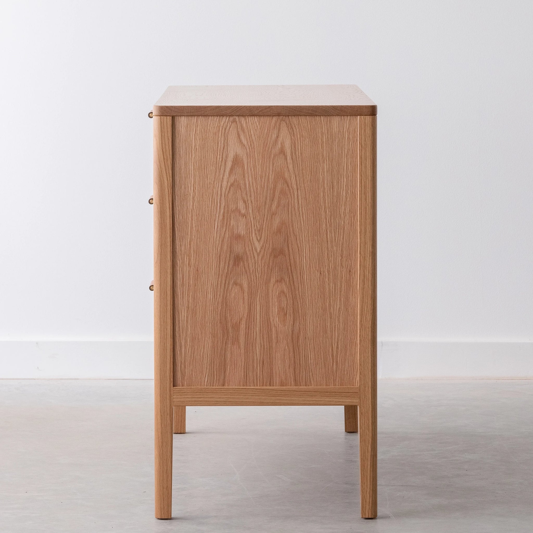Avers Dresser – Hedge House Furniture