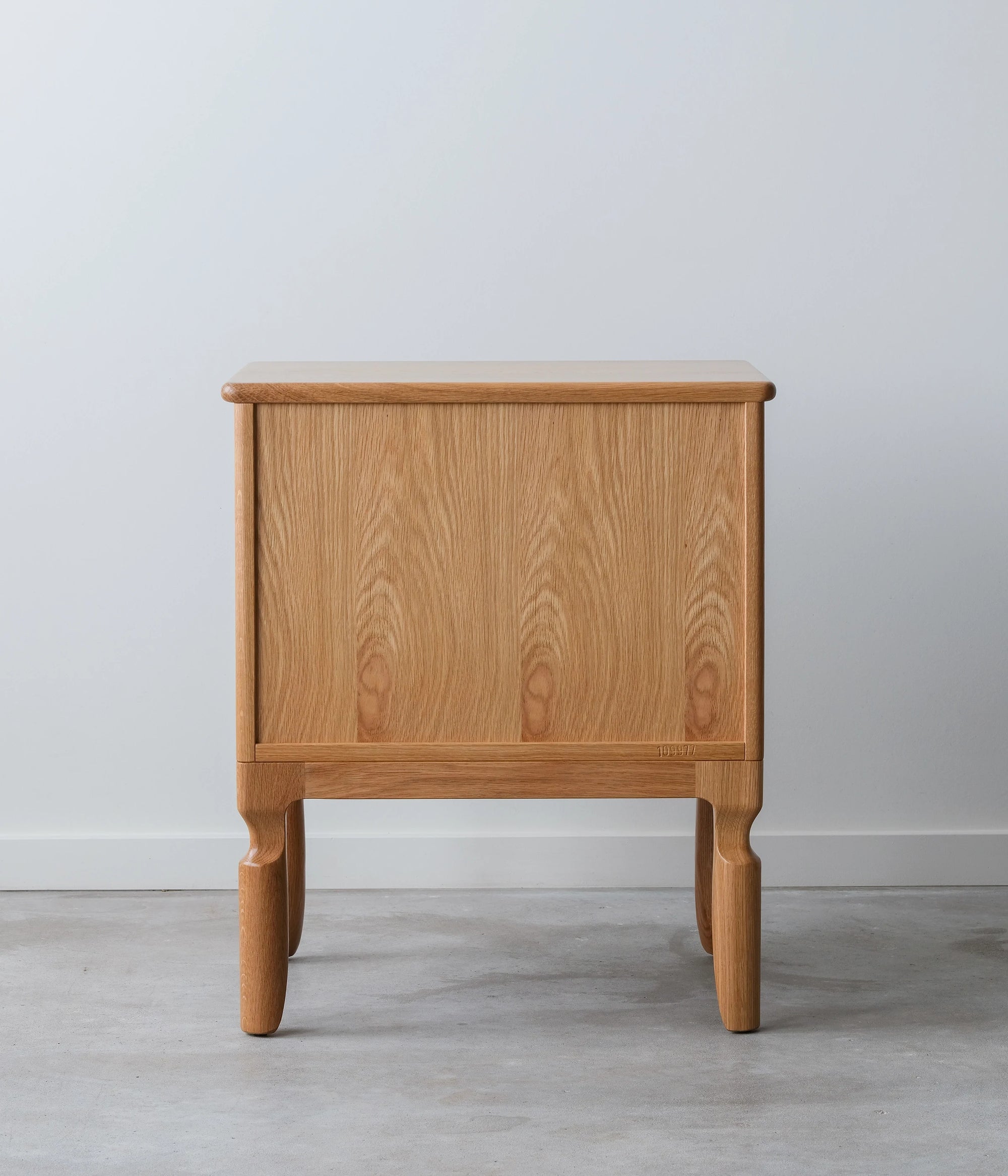 Condesa Nightstand