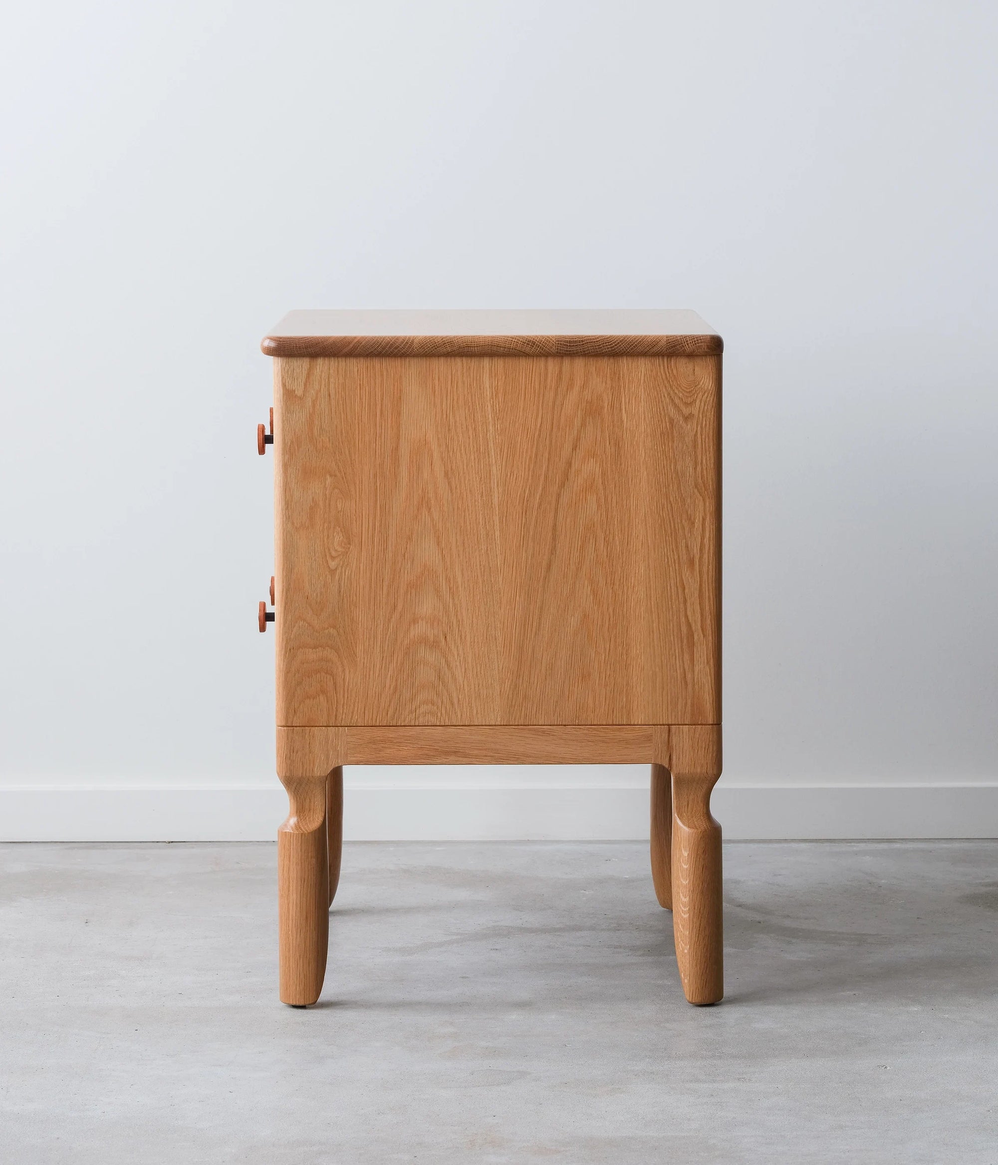 Condesa Nightstand