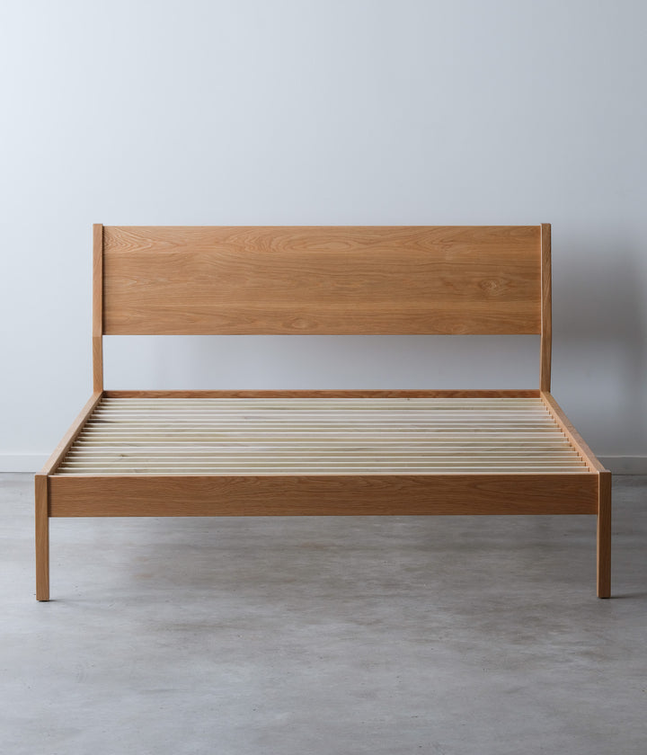 In stock White oak Queen Fulton Bed 113897