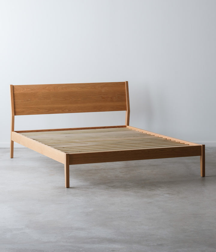 In stock White oak Queen Fulton Bed 113897