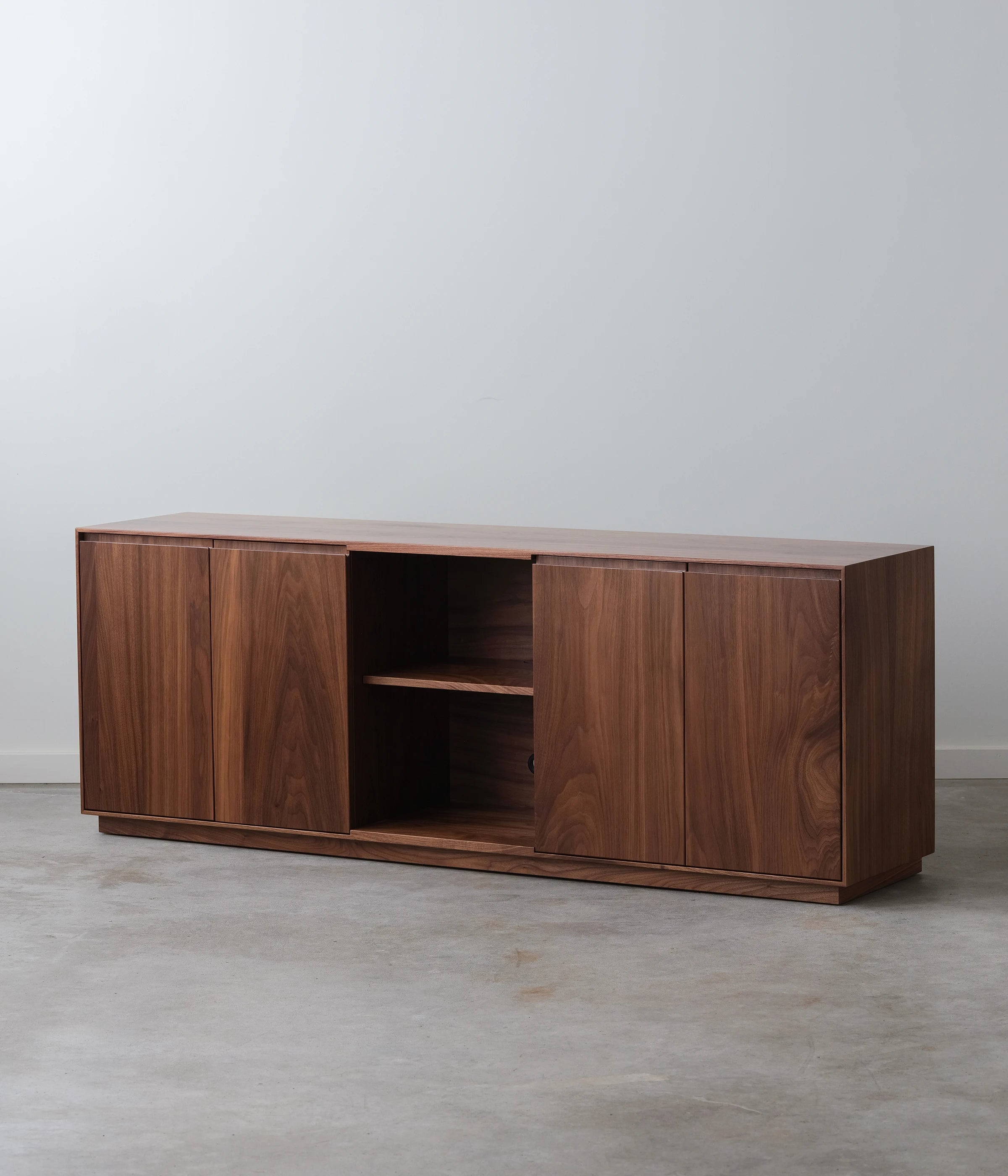 Hedge House Furniture Douglas Media Console - Thumbnail 2