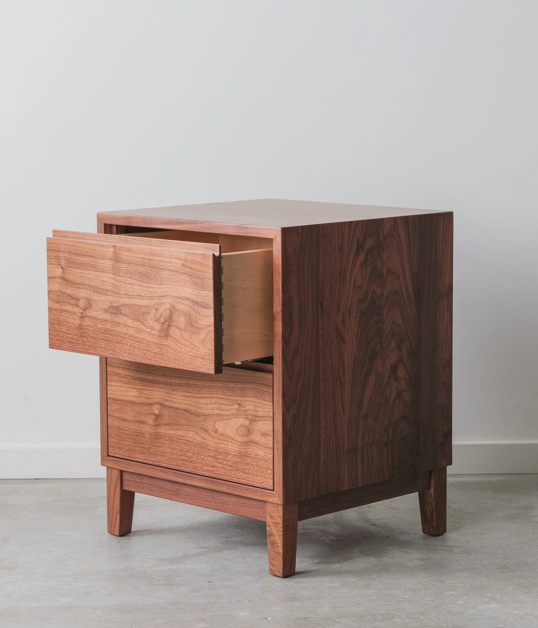 Walnut (18"W x 17.25"D x 23"H)