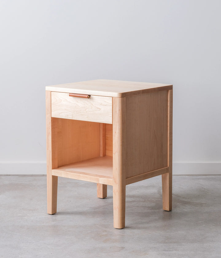 Maple w/Brown leather pull